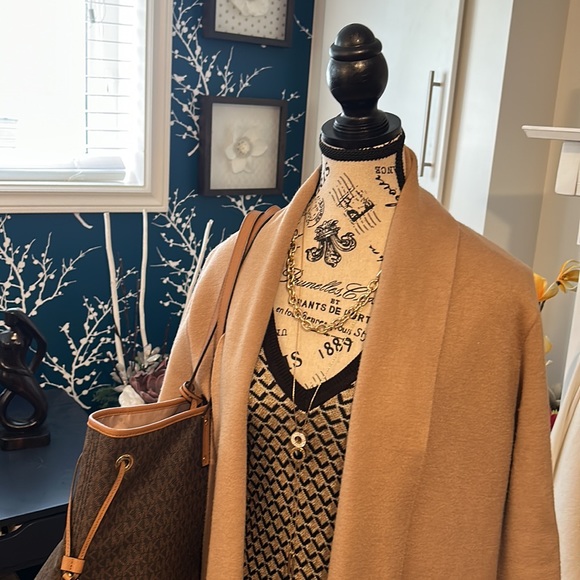 STUNNING ZARA SWEATER dark brown/tan,white with a detailed pattern size M BNWT - Picture 12 of 16